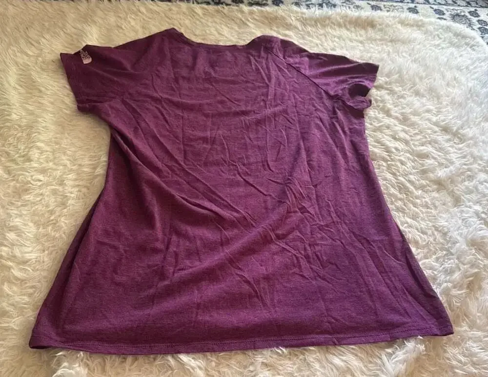 The North Face Women's Graphic Slim Fit T-Shirt, Size XL - Picture 4 of 4